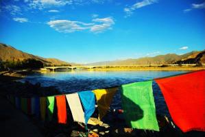 Shopping in Lhasa Tibet